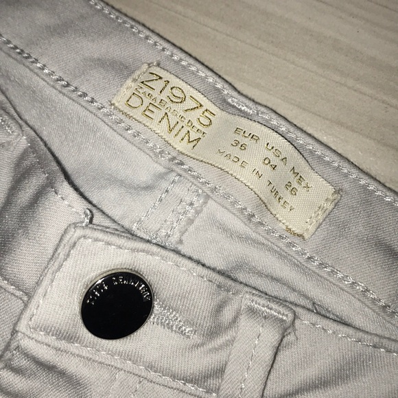 Zara Light Grey Zipper Jeans - Picture 3 of 8